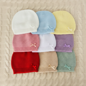 Gorro Bebé Em Malha Algodão com Lacinho