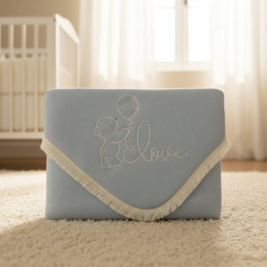 Manta algodão bordada urso com balão